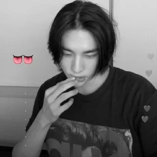 👅 emoji hyunjin fr @hyunholixarchivee Telegram sticker 21 of 36