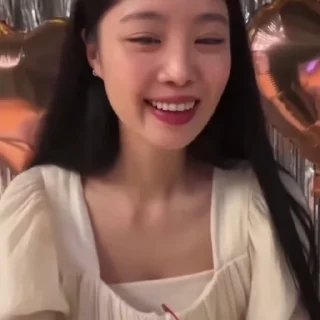 🥮 emoji Soojin-@psmd8 Telegram sticker 20 of 32