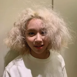 😀 emoji 🌷: Chaeyoung! Telegram sticker 5 of 29