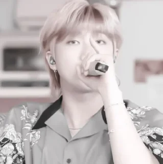 Sticker from #𝐦𝐨𝐨𝐝: namjoon ;: by @paradismaudit