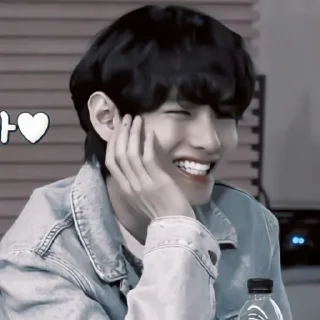 Sticker from #𝐦𝐨𝐨𝐝: taehyung ;: by @paradismaudit