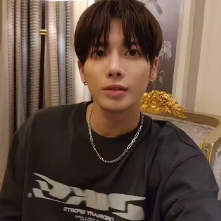 Sticker from —taehyun @arhitxt