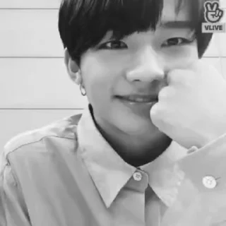 Sticker from HYUNJIN @hajesto