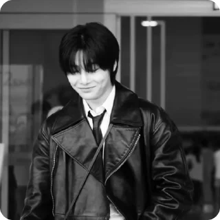 B&W Jeongin @TuETiKs sticker preview 1