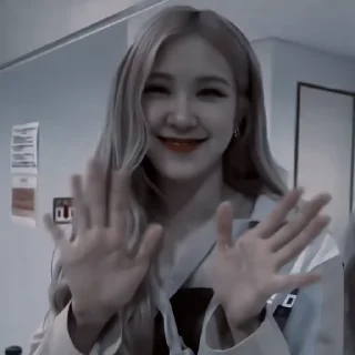 Sticker from 𝗥𝗢𝗦𝗘 @helpbyjennie