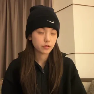 🥰 emoji yeji live & @arestel1w by @offstikbot Telegram sticker 19 of 45