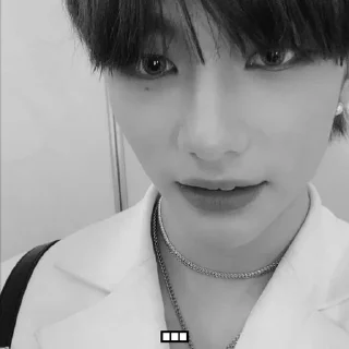 🌟 emoji HYUNJIN @ARCHFLL Telegram sticker 9 of 12