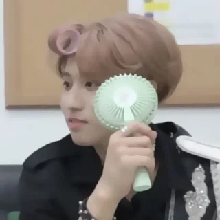 Sticker from ࣪ .jisung ‹‹ ✶ @polaroidstikers