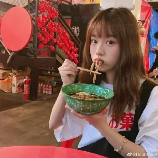 eating🇰🇷 sticker 2