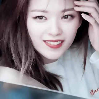 👄 emoji #𝐦𝐨𝐨𝐝: jeongyeon ;: by @paradismaudit Telegram sticker 17 of 40