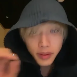 Sticker from :  jinhyeong @bonesdolly