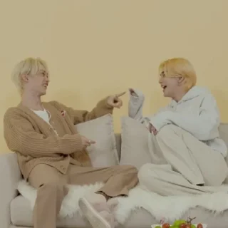 Sticker from hyunjin&felix |@skzstickersss