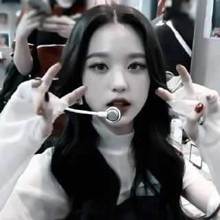 🌟 emoji Wonyoung cl for virt Telegram sticker 20 of 81