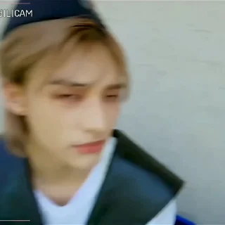 Sticker from 💋 hyunjin 💗