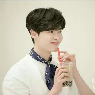 Sticker from 🫧Lee Jong Suk🫧
@I_dorama_love