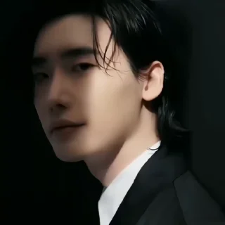 Sticker from Lee jong suk ::♤:: @taevinxq