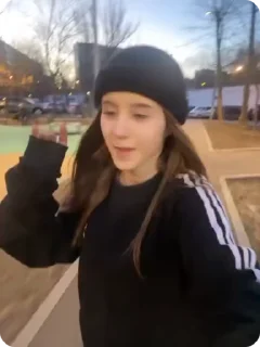 камиллочка🙏🏻 sticker 3