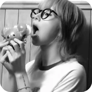 🤍 emoji ᴄʜᴀʏᴇᴏɴɢ @mum_yuqi00 Telegram sticker 5 of 20