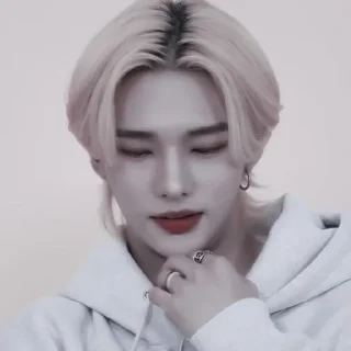 Sticker from ʜʏᴜɴᴊɪɴ @cherrycigarettessSs