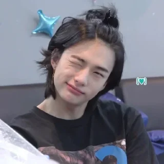 Sticker from hyunjin edition @skzstickersss