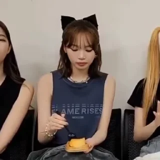 Sticker from chaewon ☆ @xvanessq