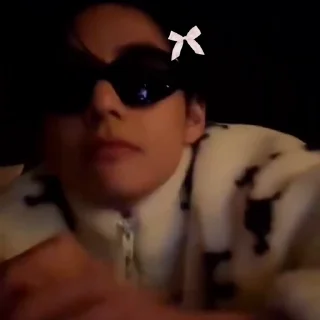 Sticker from taehyung @HBXHUS @TgEmodziBot