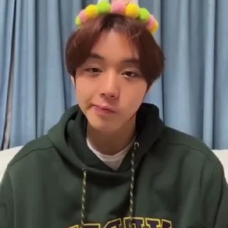 🥰 emoji park jihoon by @offstikbot Telegram sticker 11 of 29