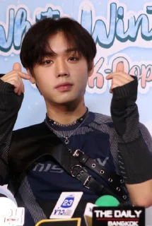 Sticker from Park Jihoon @wiarth