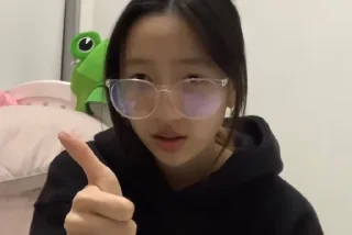 👍 emoji hey sisters @lovely_skz Telegram sticker 8 of 38