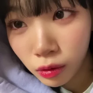 Sticker from chaewon @strawff