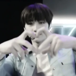 Sticker from ₊°⿻  🔭• ° 𝗌𝗎𝗇𝗀𝗁𝗈𝗈𝗇 @help_jennsoo