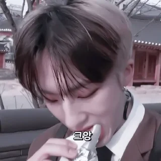 Sticker from #𝐦𝐨𝐨𝐝: jiung ;: by @paradismaudit
