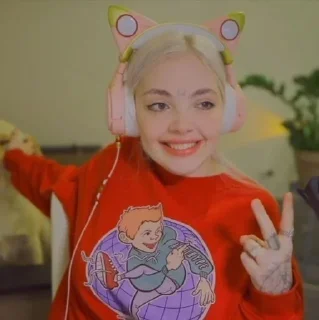 Sticker from дашуля мама ♡