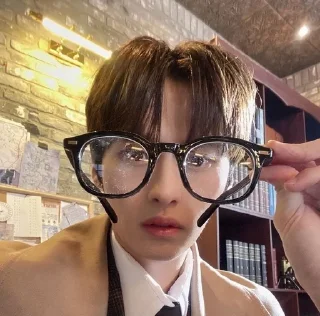 🧐 emoji я люблю бродячих детей Telegram sticker 21 of 120