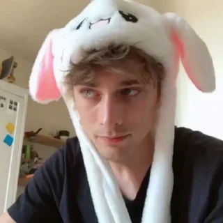 ⚜ emoji :: Maxence ||| @phoenixxfamily Telegram sticker 10 of 100