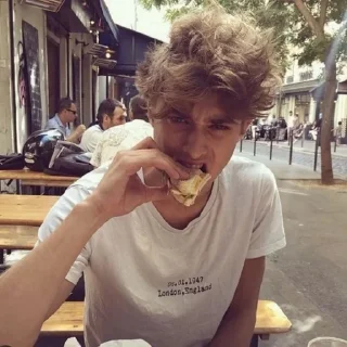 ⚜ emoji :: Maxence ||| @phoenixxfamily Telegram sticker 9 of 100