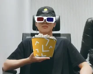 🍿 emoji Me, myself & 🍑 — @stckrRobot Telegram sticker 12 of 60