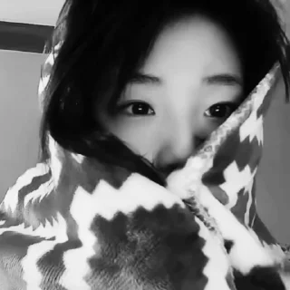 Sticker from Bw Yeojin @loonahellp
