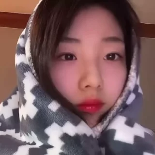 Sticker from Yeojin @loonahellp