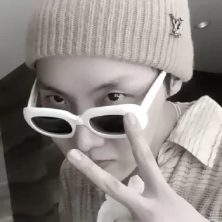Sticker from hoseok  @wwwxyxz