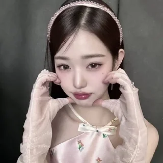 Sticker from wonyoung;ive @yuna_wqi