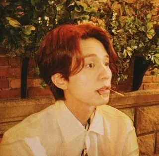 Sticker from Lee Dong-Wook^^