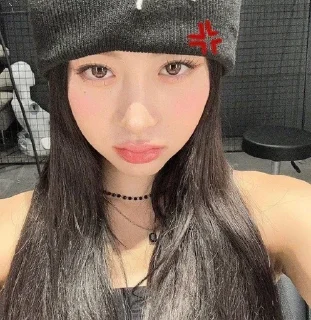 😡 emoji yunjin bs @EASYSOTY НЕ БРАТЬ Telegram sticker 6 of 120
