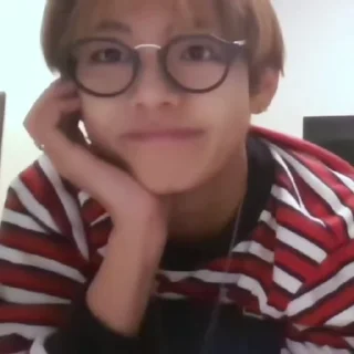 Sticker from @thrchiv vlive w jm