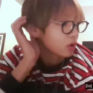 🔗 emoji @thrchiv vlive w jm Telegram sticker 14 of 40