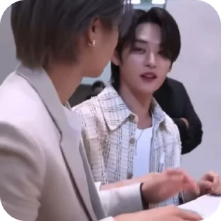 Sticker from minsung | @taynabxhelp