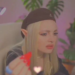 даша каплан- мамочка🤍 sticker 3