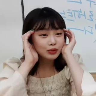 Sticker from ˙. • ★ soojin × @sooshuhelp