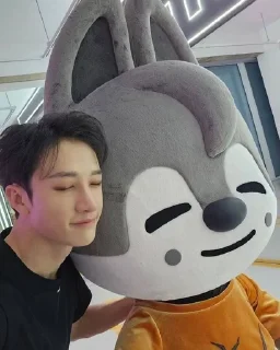 Sticker from Skz and (g)i-dle
