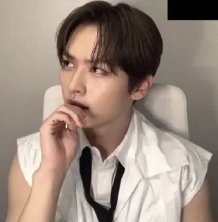 🤔 emoji ли ноу ю ноу Telegram sticker 16 of 60